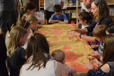 Viteški dobar, kreativan i raspevan dan na Dečjim danima kulture - slika 7