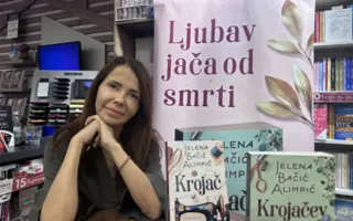 Novosađani željni druženja sa bestseler autorkom – Jelena Bačić Alimpić potpisivala knjige i u Zmaj Jovinoj