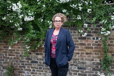 Intervju sa Monik Rofi: San o sireni - slika 1