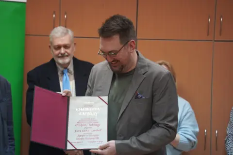 Stefanu Tićmiju dodeljena nagrada Politikinog zabavnika za roman „Tata kaže gambit“ - slika 1