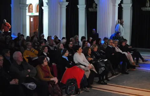 Održana peta tribina Laguninog književnog kluba - slika 1