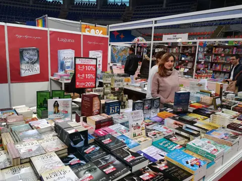 Niški Sajam knjiga otvara Vladimir Tabašević, NKC đacima i građanima poklanja knjige - slika 2