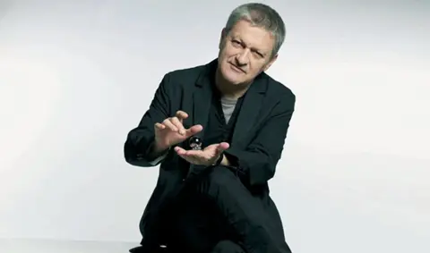 Dragan Velikić: Kod nas je upravo sistem leglo kriminala i korupcije - slika 1