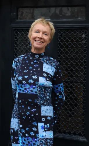 Sara Lark: O ljubavi, mržnji i ljudima - slika 1