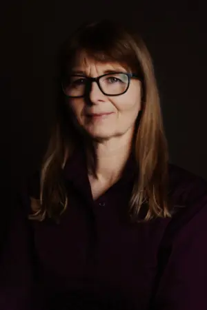 Meri Kostelo: Seciranje svakodnevice običnih ljudi - slika 1