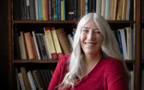 Josephine-Quinn-author-photo-credit-Fran-Monks-3