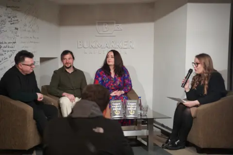 Traganje za sigurnošću i toplinom – predstavljen roman za mlade „Sidro na dnu noći“ Milana Dabovića - slika 1