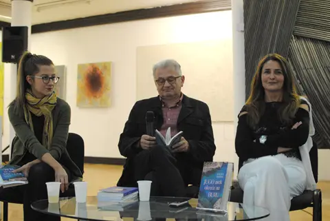 Predstavljen roman „Jugo uvek okreće na buru“ - slika 3