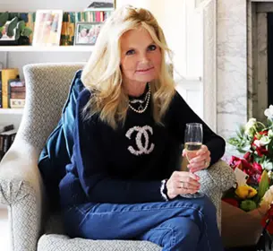 Razgovor sa Lusindom Rajli: „Nadamo se da će sedma knjiga biti objavljena na proleće“ - slika 1