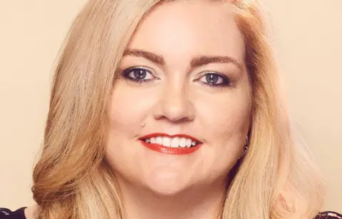 Intervju sa Kolin Huver povodom romana „9. novembar“ - slika 1