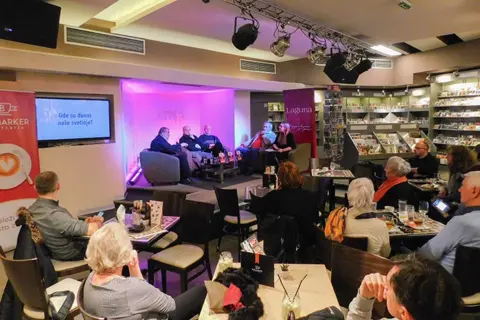 Održana promocija romana „Manastir“ Milomira Đukanovića - slika 1