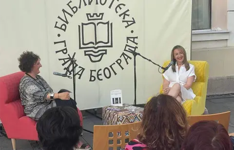 Roman „Moja ljubav Nikola Tesla“ predstavljen u okviru Letnjeg platoa Biblioteke grada Beograda - slika 1