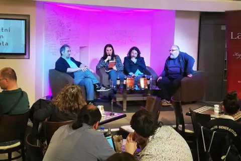 Održana promocija knjige „Kvadratni koren iz života“ Muharema Bazdulja - slika 1