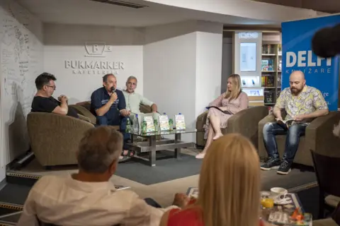 Ne zaboravite da sanjate zmajeve! – Održana promocija knjige „Bajka o Bajalicama“ - slika 1