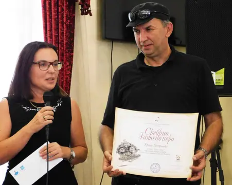 Urošu Petroviću uručena nagrada „Srebrno Gašino pero“ za najduhovitiju dečju knjigu godine - slika 1