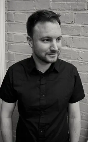 Intervju sa Aleksom Pavezijem, autorom romana „Osam detektiva“ - slika 1