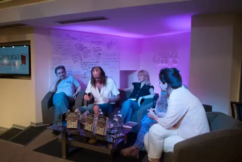 Održana tribina Laguninog književnog kluba o romanu „Koža“ - slika 1