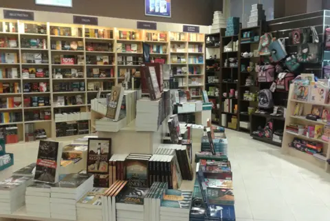 Predstavljena knjiga priča „Oni“ Dževada Sabljakovića - slika 2