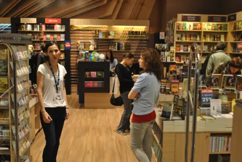 Održana promocija novog romana Vladimira Kecmanovića - slika 2