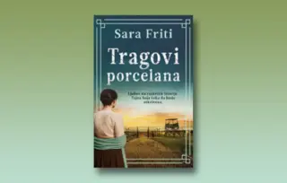 Prikaz romana „Tragovi porcelana“: Lepota u srcu nehumanosti