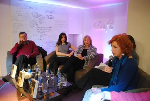 Održana promocija knjige „Ruža i trnje“ kraljice Natalije Obrenović - slika 1