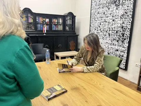 Ana Atanasković predstavila svoje stvaralaštvo u Beloj Crkvi - slika 1