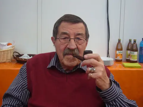 Ginter Gras: „Da, ja sam mamin sin“ - slika 1