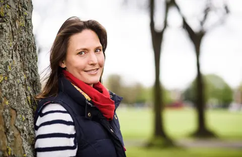 Helen Čerski govori o knjizi „Oluja u šolji čaja“ - slika 1