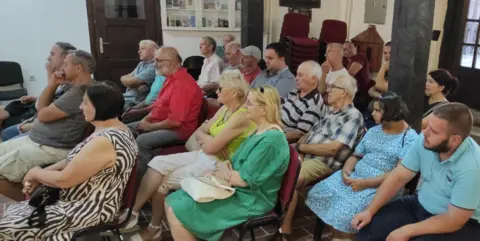 Momčilo Petrović održao književno veče u Vlasotincu - slika 2