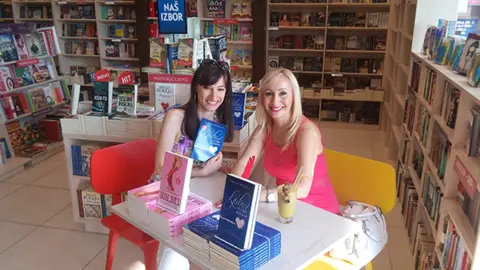 Simonida Milojković posetila knjižaru Delfi u Jagodini - slika 1