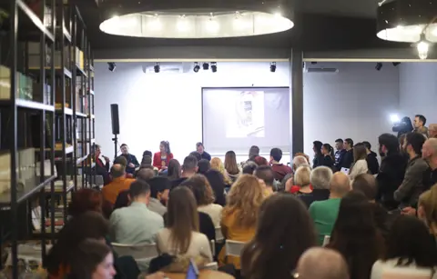 Održana novosadska promocija knjige „Samo ubistvo“ Marija Liguorija - slika 1