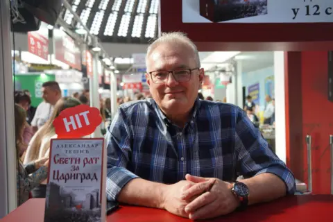 Aleksandar Tešić: Što su koreni dublji, i stablo čvršće stoji - slika 1