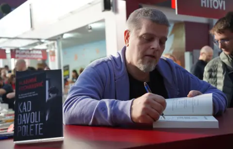 Vladimir Kecmanović: Svaka tema za pisca je burna - slika 1