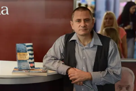 Nikola Malović, intervju: Pisac sa nulte nadmorske - slika 2