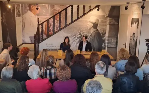 IMG-d35773258e8f4e305c92e86d86ac4f04-V