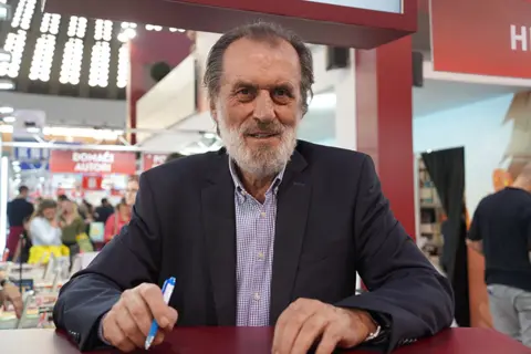 Vuk Drašković: Sećanje na sreću nije sreća, dok je svako sećanje na bol uvek bol - slika 1