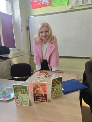 img-6ac6614e987ea32a9b6e080d72603b40-v