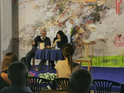 67402351-2366987520206279-916623214413611008-n