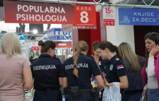 Sajam knjiga ulazi u finale! Ne propustite vikend na štandu Lagune i knjižara Delfi!