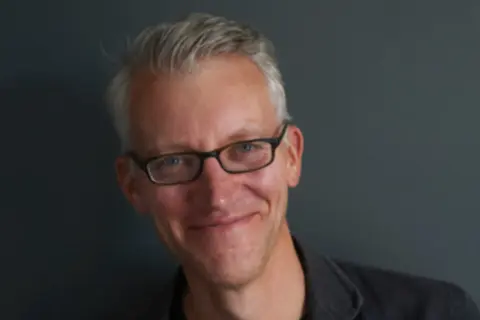 Tom Holand: Ispod površine Rimskog mira – 1. deo - slika 1