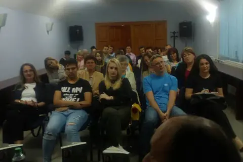 Jelena Bačić Alimpić se družila sa čitaocima u Srpskoj Kostajnici - slika 2