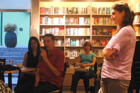 Održana tribina o romanu „Kraj samoće“ - slika 2