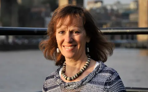 Janet-MacLeod-Trotter-colour-1