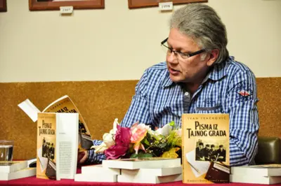 Pisma-iz-Tajnog-grada-Promocija-u-Arandjelovcu-16.4.2015-Photo-Valerija-Colovic-1