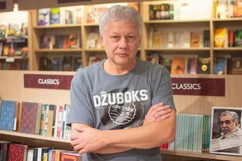 Ivan Ivačković: „Umetnost pobune – The Rolling Stones“ - slika 1