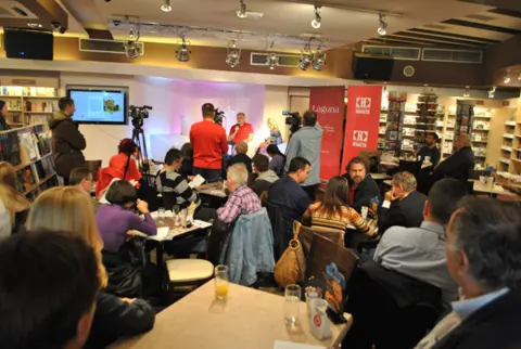 Predstavljena knjiga „Serviraj za pobedu“ Novaka Đokovića - slika 2