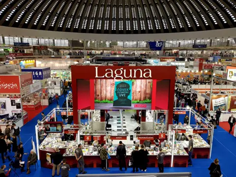 Sreda na štandu Lagune – Sajam knjiga 2017. - slika 1