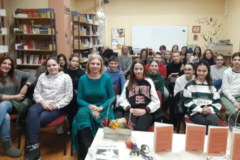 Đaci beogradske Osnovne škole „Ljuba Nenadović“ oduševljeni romanom „Anđeo s jednim krilom“ Ljiljane Šarac - slika 2