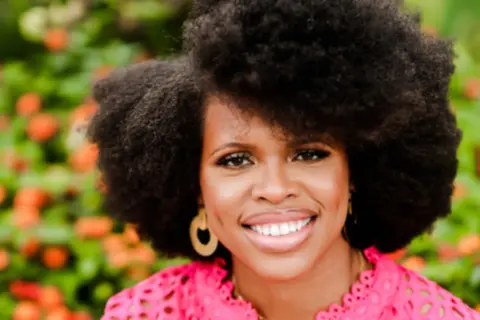 Nedra Glover Tavab o tome kako da bez trzavica pronađete mir - slika 1