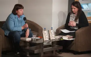 Porodica, ideologija i kraj jedne epohe – o romanu „Dani umiruće svetlosti“ na Laguninom književnom klubu